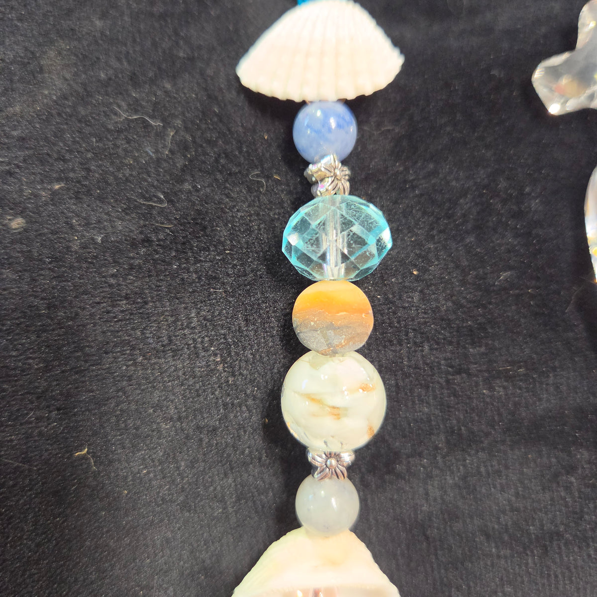 Seahorse Serenity Driftwood Suncatcher – Handcrafted Coastal Decor with Seashells