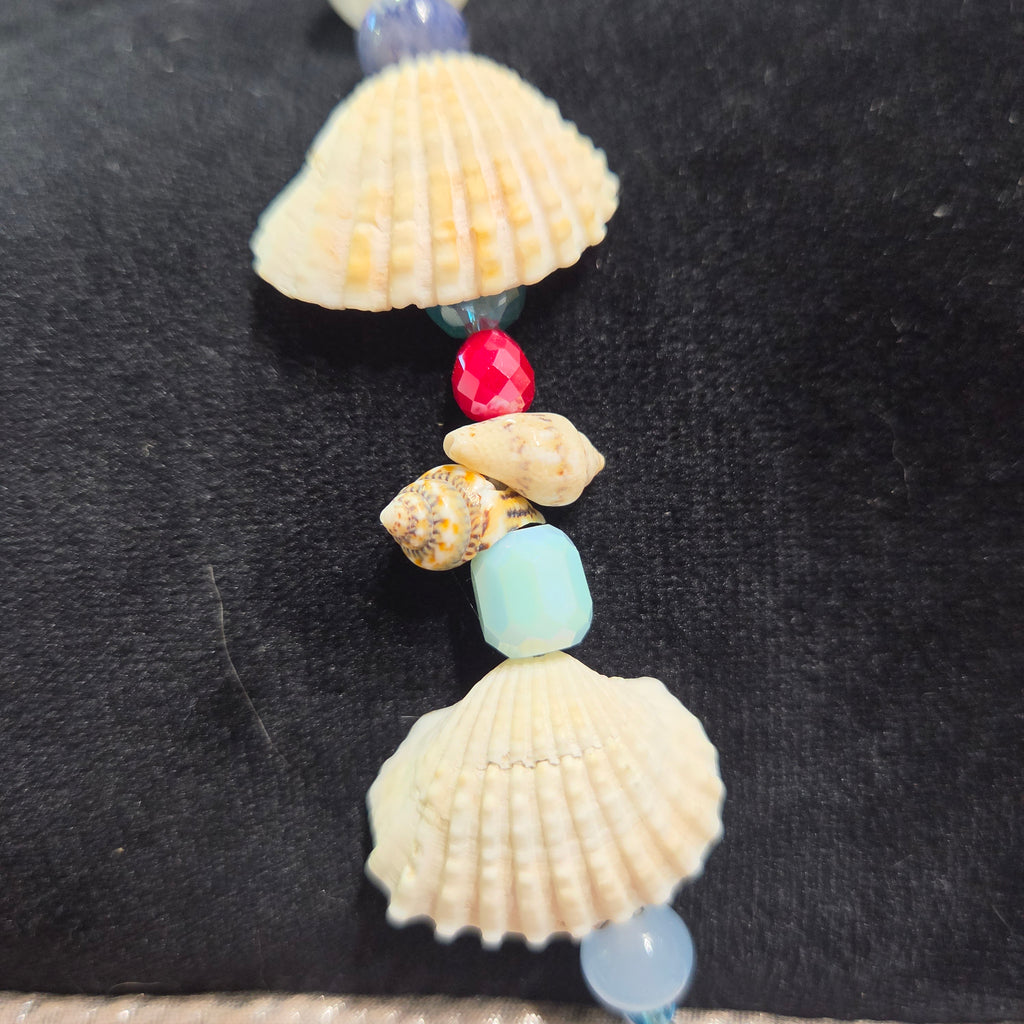 Seahorse Serenity Driftwood Suncatcher – Handcrafted Coastal Decor with Seashells